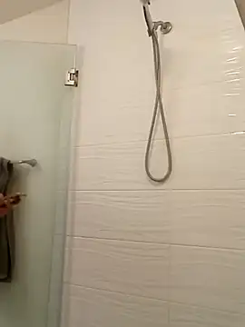 El Gizmo online show from March 12, 4:02 pm