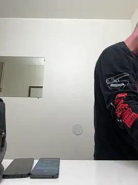 El Gizmo online show from December 3, 8:25 am