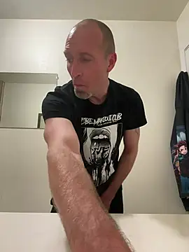 El Gizmo online show from December 9, 1:15 pm