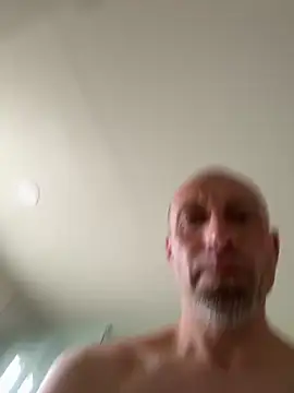 El Gizmo online show from September 10, 4:27 pm