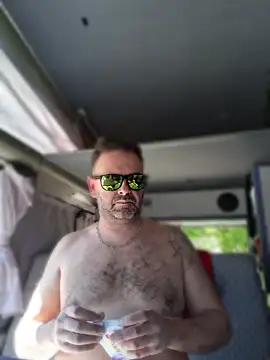 pachapeter online show from April 4, 11:29 am