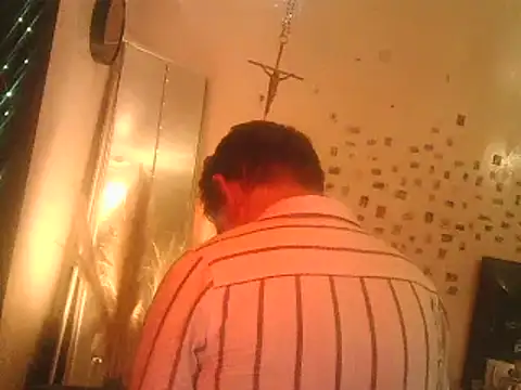 Snapshot of DaddyQuimHot chatting on February 22, 10:15 pm DaddyQuimHot online show from February 22, 10:15 pm