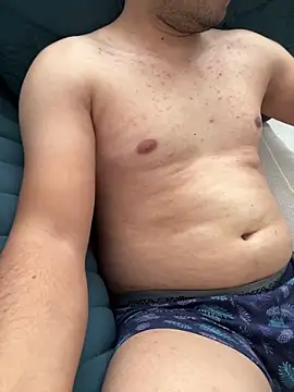 kralbenim26 online show from December 21, 1:41 pm