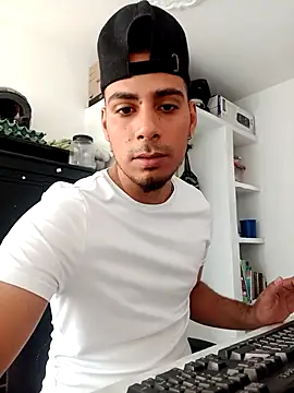 bonehur online show from March 26, 10:03 pm