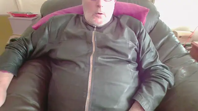 Leatherman63 online show from September 13, 7:31 am