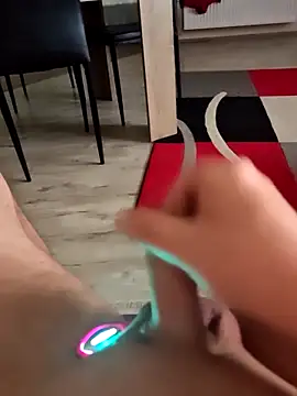 Szeltolo001 online show from February 14, 4:07 am