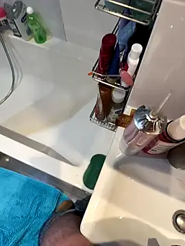 Snapshot of Rafal555578 chatting on December 8, 1:24 am Rafal555578 online show from December 8, 1:24 am