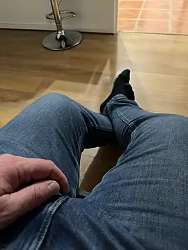 Snapshot of Rafal555578 chatting on March 9, 1:46 am Rafal555578 online show from March 9, 1:46 am