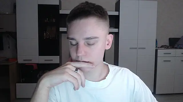 angryzan online show from January 15, 4:04 am