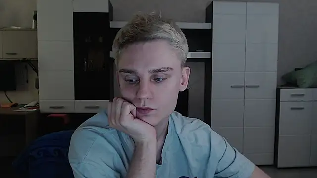 angryzan online show from March 3, 5:40 am