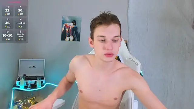 Snapshot of 4ever_dude chatting on March 7, 5:40 am 4ever dude online show from March 7, 5:40 am