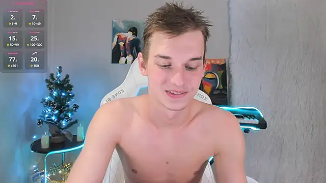 Snapshot of 4ever_dude chatting on December 15, 3:13 am 4ever dude online show from December 15, 3:13 am