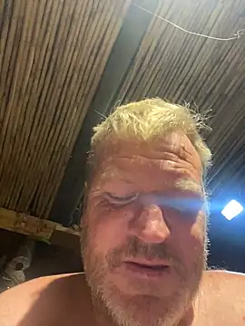 sexycouple109 online show from December 24, 1:59 am