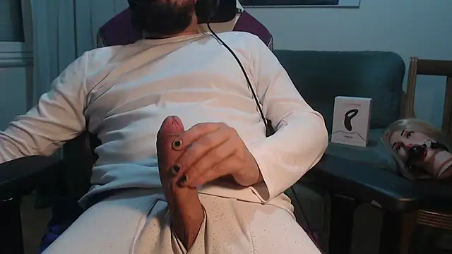 Snapshot of master4subslut chatting on January 5, 11:55 pm master4subslut online show from January 5, 11:55 pm