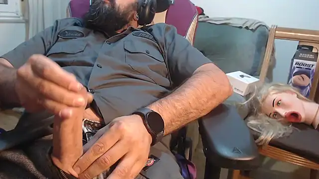 Snapshot of master4subslut chatting on September 30, 9:51 pm master4subslut online show from September 30, 9:51 pm