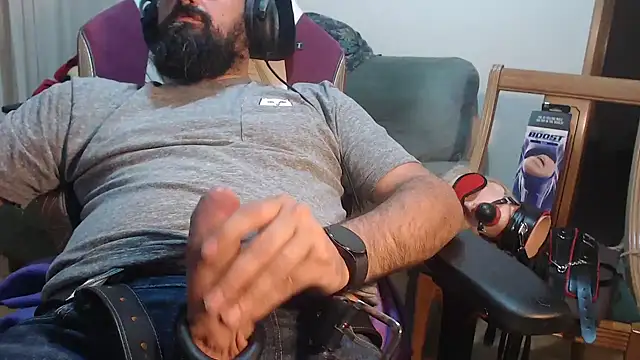 Snapshot of master4subslut chatting on September 27, 1:25 am master4subslut online show from September 27, 1:25 am