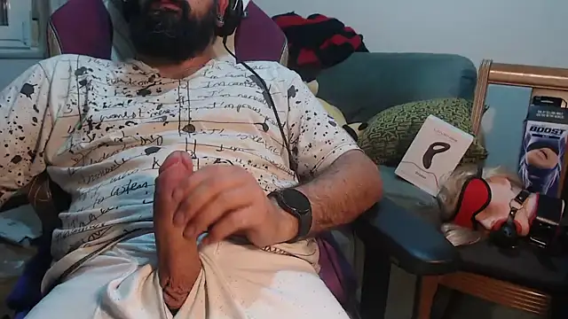 Snapshot of master4subslut chatting on October 24, 11:39 pm master4subslut online show from October 24, 11:39 pm