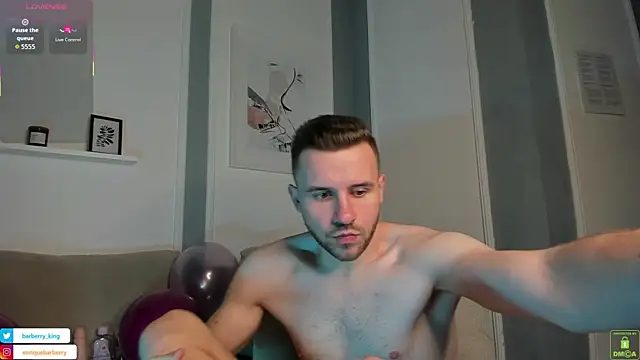 EnriqueBarberry online show from November 8, 6:38 am