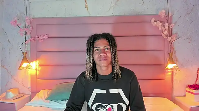 Maxim-Walker online show from September 29, 3:27 am