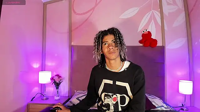 Maxim-Walker online show from February 4, 3:00 am