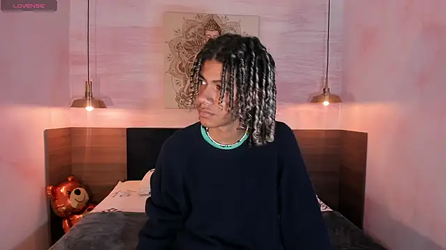 Maxim-Walker online show from February 24, 3:12 am