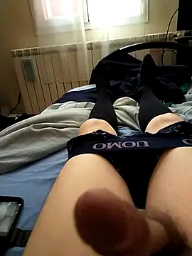 Snapshot of CazzoDURO883 chatting on October 1, 2:10 pm CazzoDURO883 online show from October 1, 2:10 pm