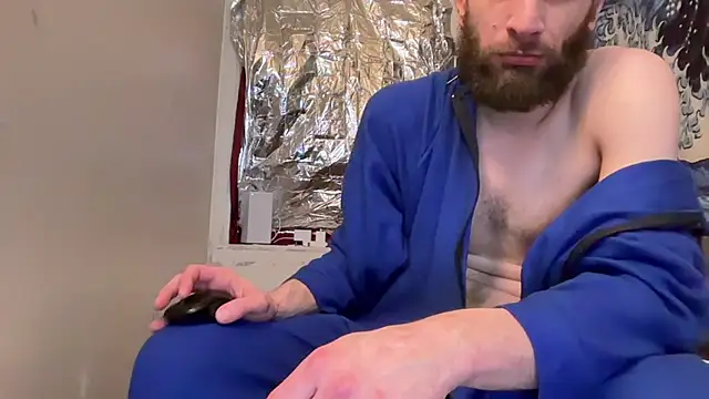 pantslesstraveler plt online show from February 11, 9:47 am