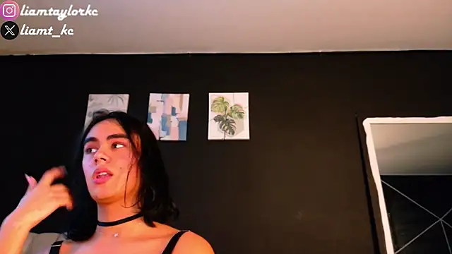 Snapshot of Liam_Taylor chatting on February 14, 10:48 pm Liam Taylor online show from February 14, 10:48 pm