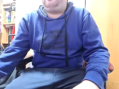 Snapshot of Javier_bear chatting on February 10, 2:48 pm Javier bear online show from February 10, 2:48 pm