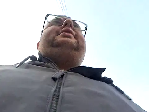 Snapshot of Javier_bear chatting on February 13, 3:35 pm Javier bear online show from February 13, 3:35 pm