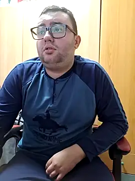 Snapshot of Javier_bear chatting on March 21, 2:40 pm Javier bear online show from March 21, 2:40 pm