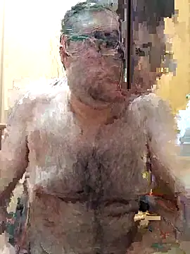 Snapshot of Javier_bear chatting on September 11, 9:36 pm Javier bear online show from September 11, 9:36 pm