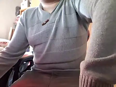 Snapshot of Javier_bear chatting on January 29, 2:42 pm Javier bear online show from January 29, 2:42 pm