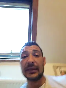 Zoltanioan26 online show from May 9, 4:57 am