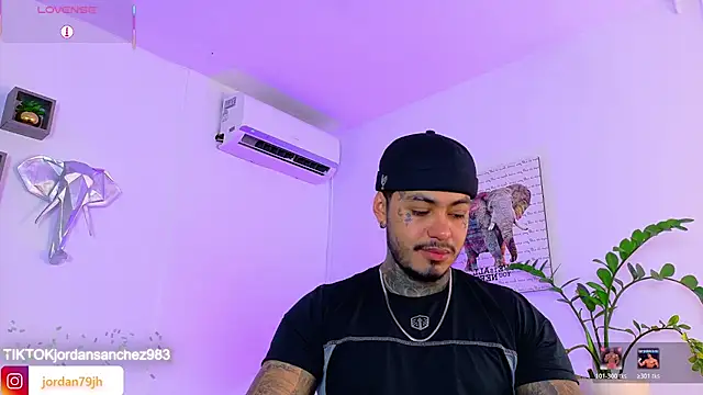 JordanSmiith  online show from June 18, 9:53 pm