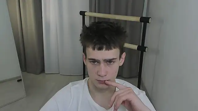 Kevin Kesi online show from November 26, 3:04 pm