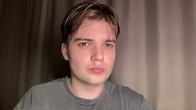 superfluboy  online show from February 24, 6:58 pm