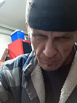 Snapshot of ironwood420 chatting on February 11, 2:02 pm ironwood420 online show from February 11, 2:02 pm