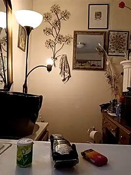 prettyboi6992 online show from June 17, 9:16 pm