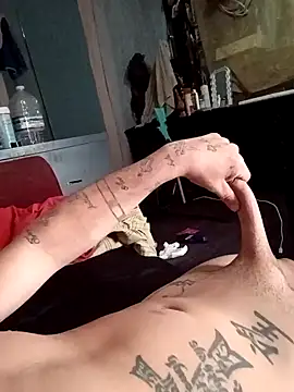 prettyboi6992 online show from April 23, 4:31 pm