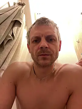 Arthur2288xh online show from February 5, 7:10 pm