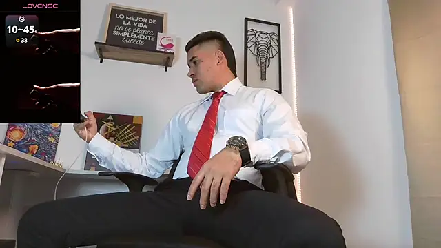 Thonydupont online show from March 4, 7:43 pm