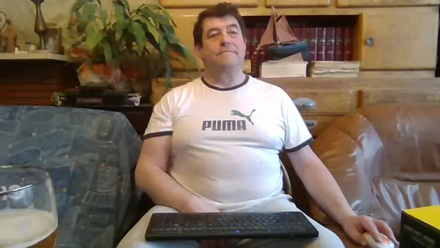 sympatrique online show from February 22, 11:57 am