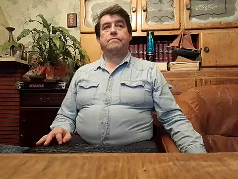 sympatrique online show from December 14, 9:24 pm