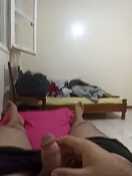 Hot Boy 2004 online show from September 21, 5:46 pm