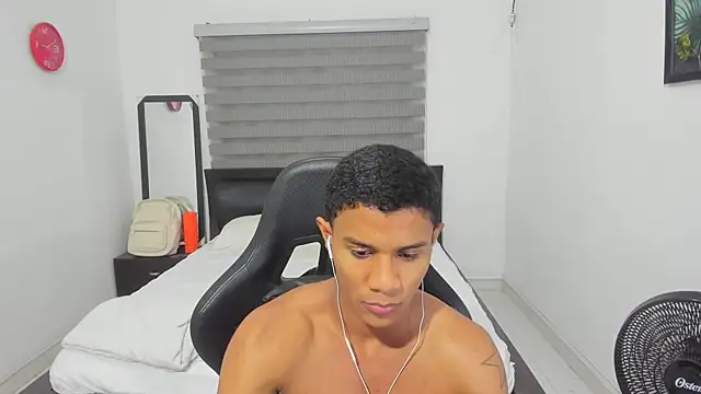 corzoethan online show from February 5, 11:23 pm