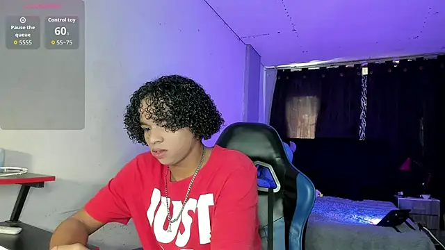 Noah Smith04 online show from April 9, 7:09 pm