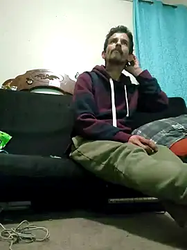 Snapshot of LongDickZee562 chatting on December 15, 8:08 am LongDickZee562 online show from December 15, 8:08 am