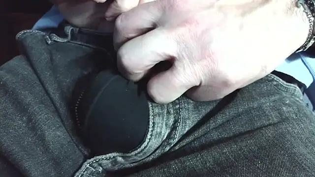 smoothandtiny online show from May 31, 6:09 pm