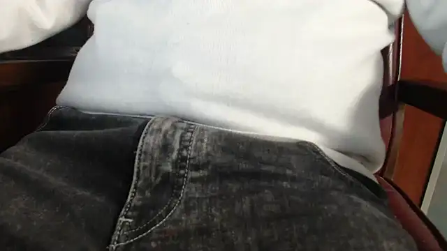 smoothandtiny online show from February 15, 8:33 am